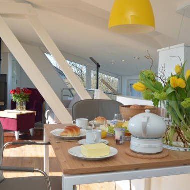 2016-03 Wohnung Storchennest Ess-und Wohnbereich mit Sonne (9)