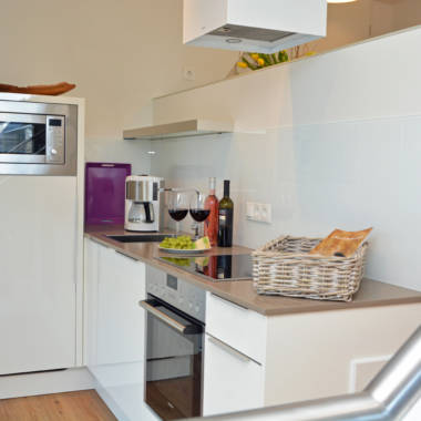 2016-03 Wohnung Storchennest Küche mit Essbereich (5)