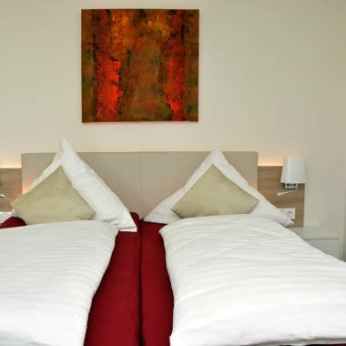 haus_storchennest-ferienwohnung_georgshoehe-schlafzimmer-oben-4